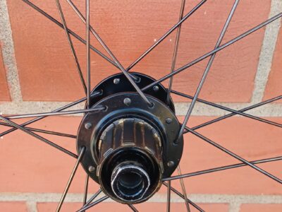 Ruedas dt swiss R 470 center look núcleo shimano HG