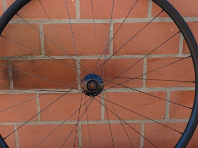 Ruedas dt swiss R 470 center look núcleo shimano HG