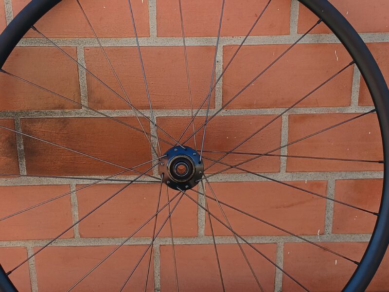 Ruedas dt swiss R 470 center look núcleo shimano HG