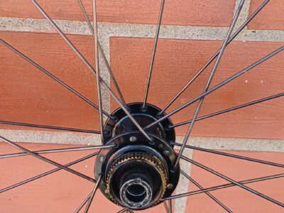 Ruedas dt swiss R 470 center look núcleo shimano HG