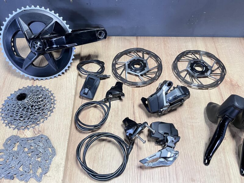 Grupo Rival Etap Axs con potenciómetro