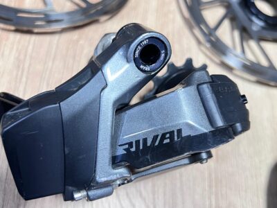 Grupo Rival Etap Axs con potenciómetro