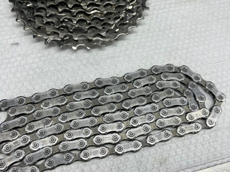 Bielas - Pacha - Cadenilla shimano 12v