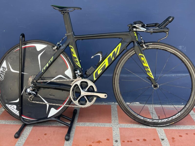 Gw Contrareloj carbono con grupo Di2