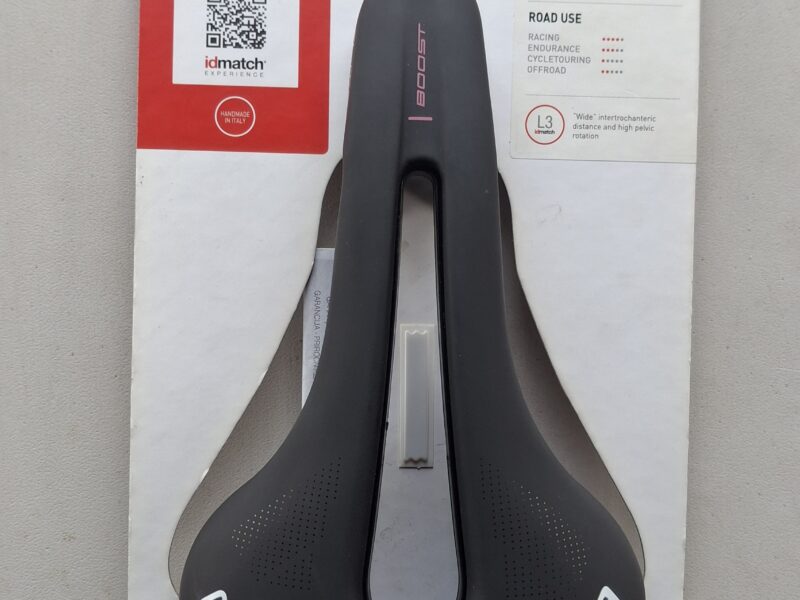 Silla Selle Italia flite boost talla 145 mm edición giro italia