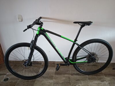 Bicicleta MTB CARBONO