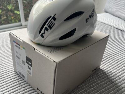 Casco met manta edición pogacar