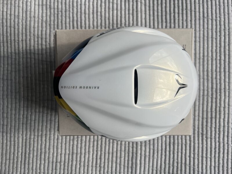 Casco met manta edición pogacar