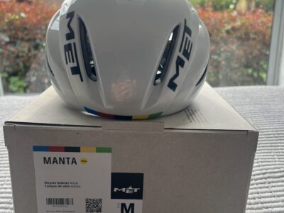 Casco met manta edición pogacar