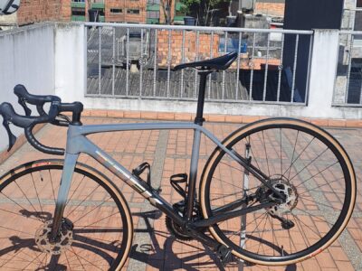 Trek emonda alr 5 2024 shimano 105 12 v