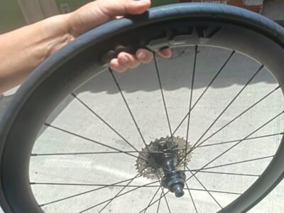 Ruedas gw ARP40 para disco, cassette Shimano 105 de 12v y llantas zafiro 700*28