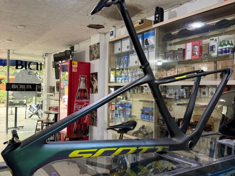 Cuadro Scott scale rc World Cup / rock shox Sid ultimate sl